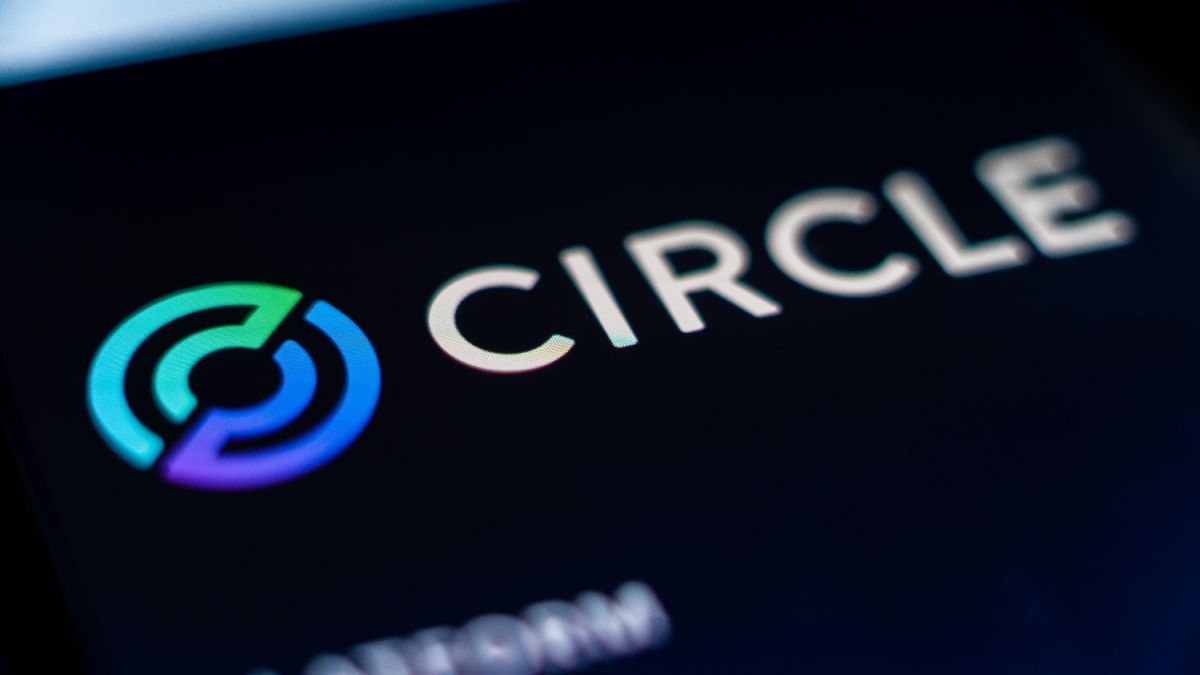 Circle Logo